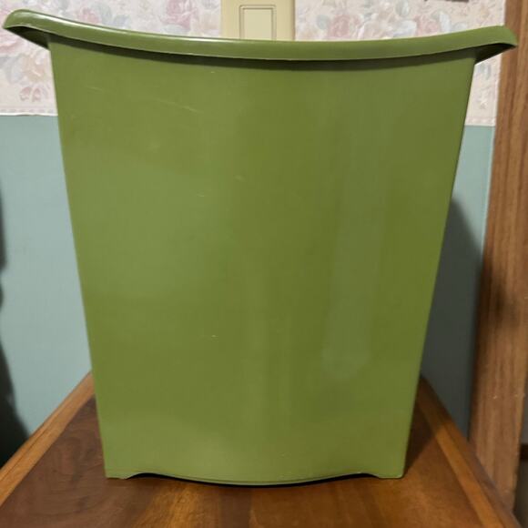 Vintage 70s Avocado Green Small Wastebasket Gold Leaves Mid Century Modern 11" - Picture 4 of 10